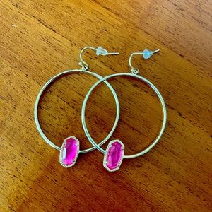 Kendra Scott Elora Hoop Earring. Gold with hot pink stone.